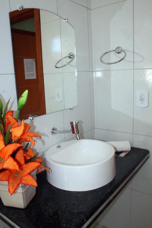 OYO Apart Hotel Veleiros Santa Cruz Cabrália Quarto foto